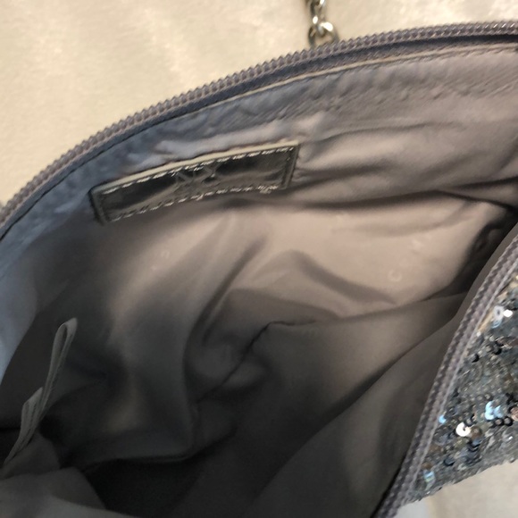 NWT! NY&C silver sequined evening bag - Picture 4 of 6